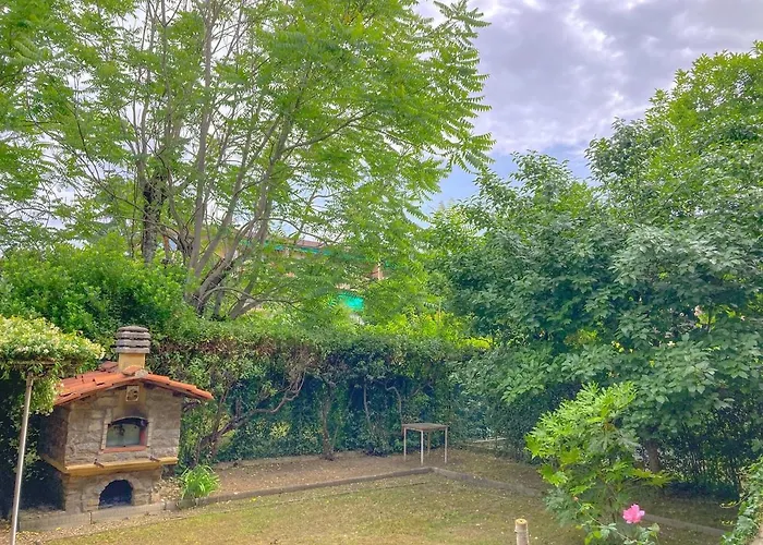 Dimora Luciano Peaceful Surrounded By A Beautiful Garden Apartman