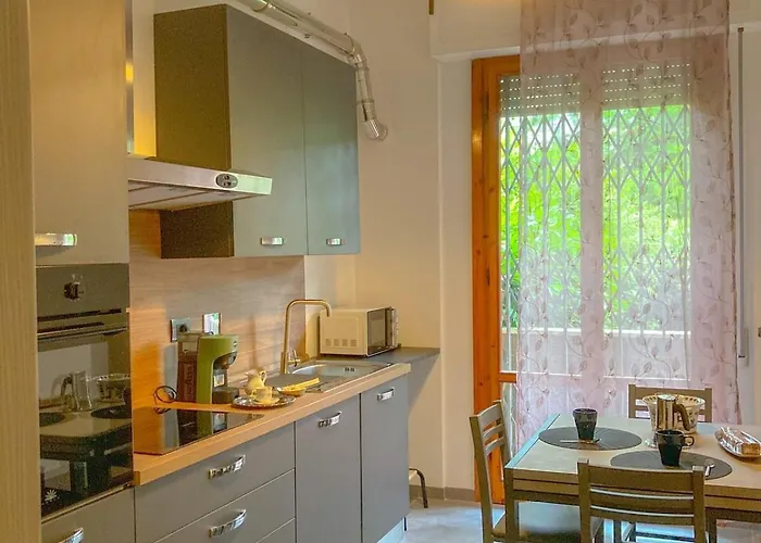 Dimora Luciano Peaceful Surrounded By A Beautiful Garden Apartman Firenze